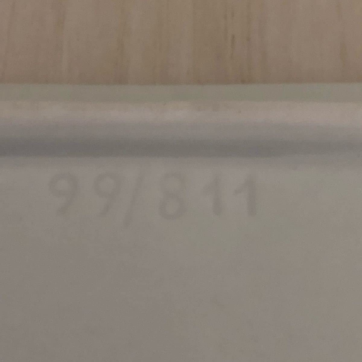 シリアルナンバー リチャードジノリ  新品　前菜 灰皿 オードブル Amazon.co.jp: リチャードジノリ シリアルナンバー入リ 飾り皿 灰皿